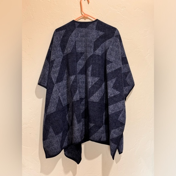 Blue Patterned Cape - Picture 2 of 5
